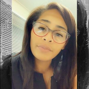 Meet your Posher, Deanna